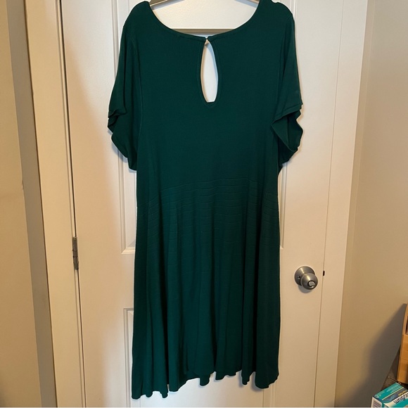 Torrid 6 emerald green sweater dress - Picture 2 of 7